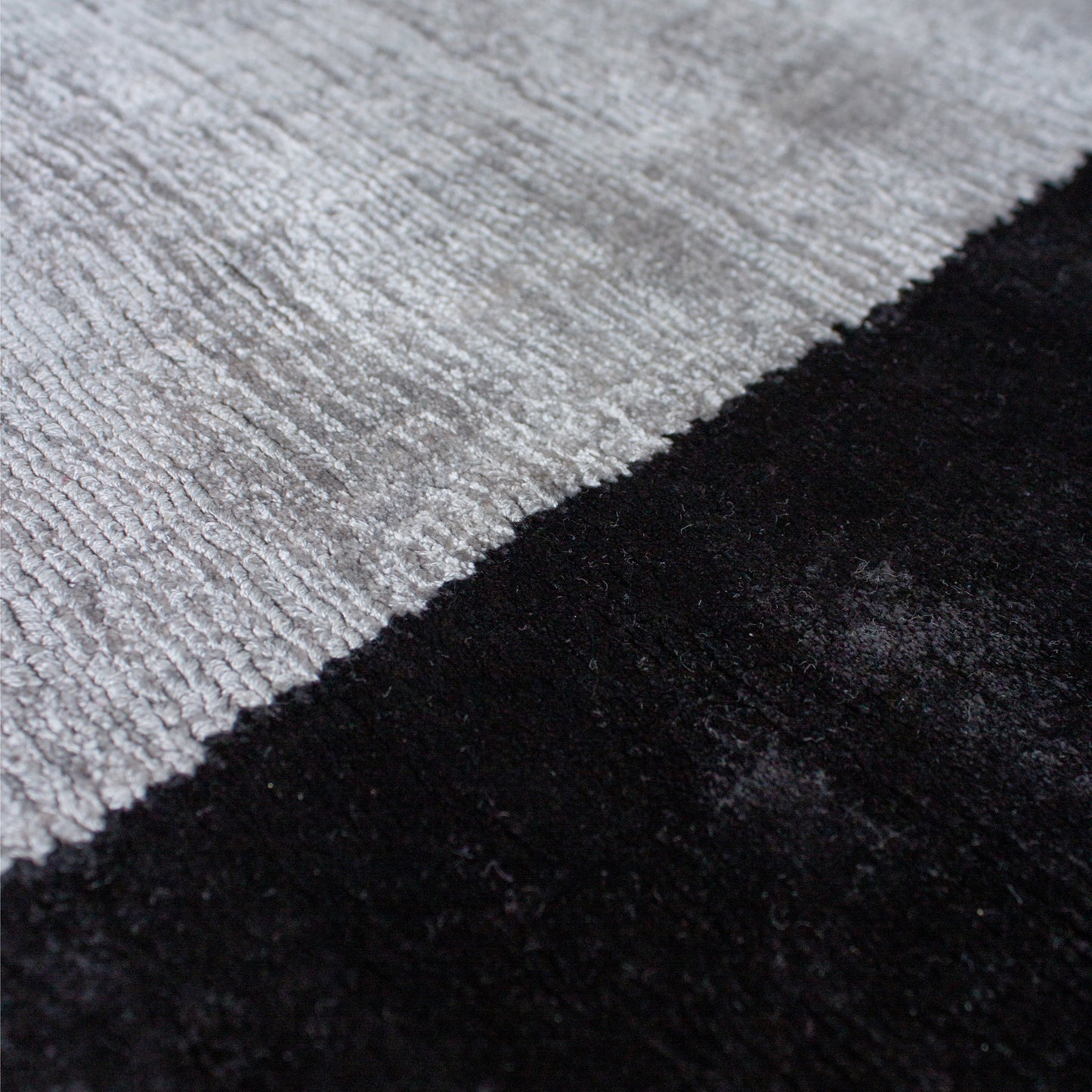 Monu Black Grey Rug